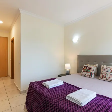Jardins Vale De Santa Maria, With Pool Holiday home *
